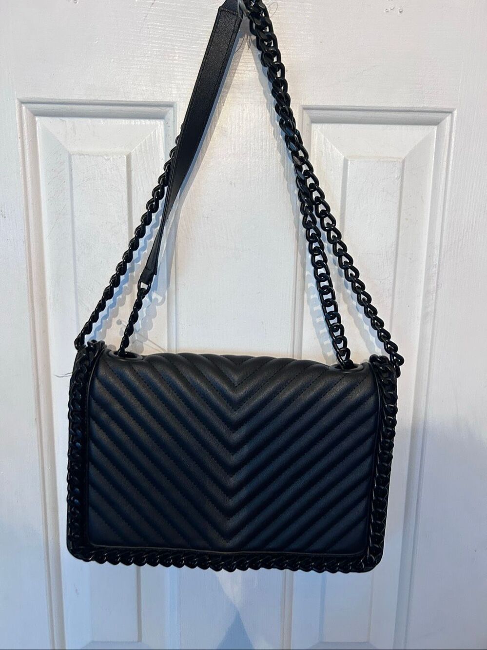 Aldo Greenwald Black Messenger Bag Style Purse Black Chain Trim And Strap
